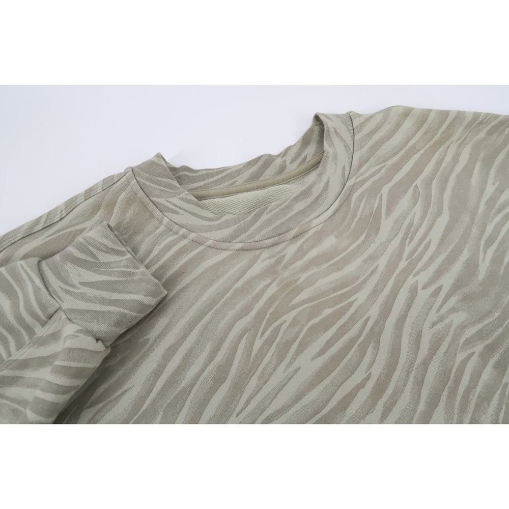 Lululemon Perfectly‎ Oversized Crew Sweater Green Tiger Camo Women's Size 6